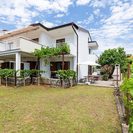 Apartments Vjeko Đảo Krk Ngoại thất bức ảnh