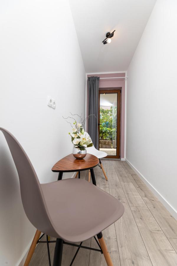 Apartments Vjeko Đảo Krk Ngoại thất bức ảnh