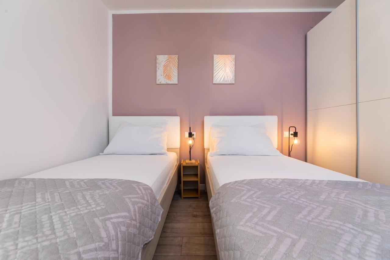 Apartments Vjeko Đảo Krk Ngoại thất bức ảnh