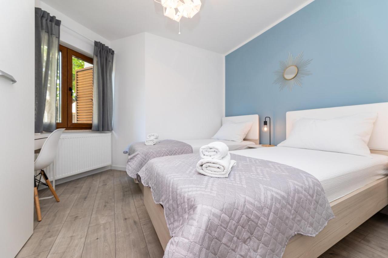 Apartments Vjeko Đảo Krk Ngoại thất bức ảnh